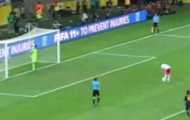 Video: Pha hỏng ăn đáng tiếc của Chicharito trên chấm 11m