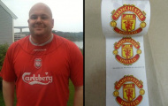 Fan Liverpool kinh doanh giấy vệ sinh logo M.U