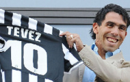 Mặc làn sóng phản đối, áo Tevez vẫn đắt như tôm tươi