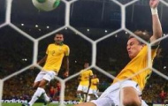 Video: Màn trình diễn ấn tượng của David Luiz và Thiago Silva v Tây Ban Nha
