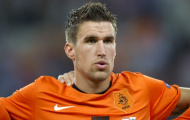 M.U bất ngờ gặp khó vụ Kevin Strootman