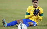 Neymar “tâm sự” với Messi