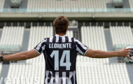 Chùm ảnh: Llorente chính thức ra mắt trong màu áo Juventus