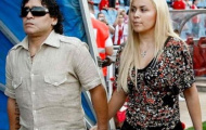 Diego Maradona kiện bồ cũ