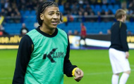 Chelsea tiếp tục cho Vitesse mượn Van Aanholt