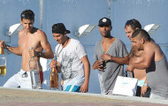 Sao Chelsea ăn chơi ở Marbella