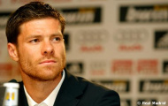 Xabi Alonso sẽ ở lại Bernabeu