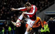 Frankfurt rút lui khỏi thương vụ Bendtner