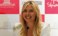 Sharapova chi tay ông thầy Hogstedt