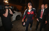 Van Persie tức tốc đến Sydney