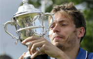 Hewitt chấm dứt sự thống trị của Isner, nhưng thất bại trước Mahut tại Newport