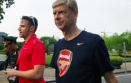 HLV Wenger hoảng vì độ 'cuồng' của fan