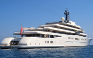 Abramovich cho thuê 2 siêu du thuyền