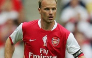 Video: Xem lại 120 bàn thắng của Dennis Bergkamp trong màu áo Arsenal