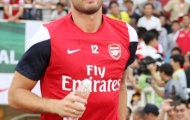 'Lãng tử' Giroud làm fan Mỹ Đình phát cuồng vì quá đẹp trai