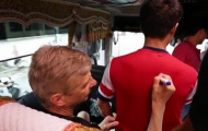 Ông Wenger muốn mời 'Running man' sang Anh