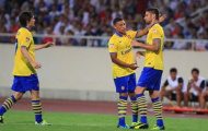 Việt Nam 1-7 Arsenal: Trận cầu mưa bàn thắng làm hài lòng tất cả mọi người