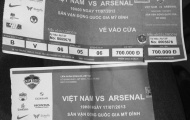 Xuất hiện nhiều vé giả trận Việt Nam - Arsenal