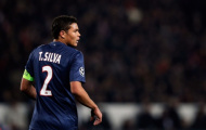Nội bộ lục đục, Barca chưa thể mua trung vệ