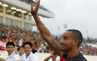 Walcott muốn đền ơn HLV Wenger