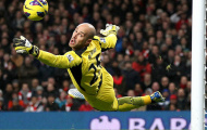 Liverpool sắp cho Napoli mượn Reina