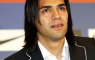 Falcao phản pháo những cáo buộc về việc gian lận tuổi