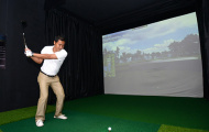 Hồng Sơn 'công chúa' nghiện chơi golf