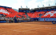 Federer thua vì chấn thương lưng?