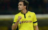 Thay thủ quân Vidic, M.U tính săn Mats Hummels