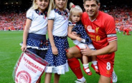 Video: Fan Liverpool đồng loạt hát  'You'll Never Walk Alone' dành tặng Gerrard