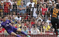 Video Emirates Cup: Tình huống penalty gây tranh cãi của Drogba