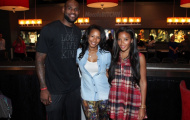 LeBron James than thở vì cuộc sống của một ngôi sao