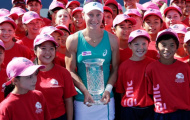 Stosur phấn khích tột độ với danh hiệu đầu tiên sau 2 năm