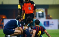 Bị Malaysia 'chém', Cesc Fabregas gặp chấn thương khá nghiêm trọng