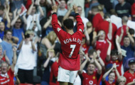 Valencia nhường áo số 7 M.U chờ đón Ronaldo?
