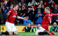 Van Persie lập cú đúp, nhưng Moyes vẫn cần Rooney