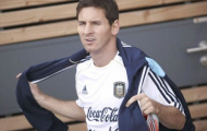 Messi ngồi ngoài trận gặp Italia