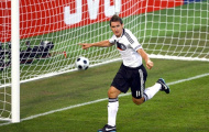 Fritz Walter chờ Klose đi vào lịch sử