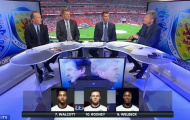 Moyes xem Rooney thi đấu từ cabin bình luận