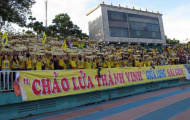 Fan Sông Lam Nghệ An đổ bộ Hàng Đẫy cổ vũ… Thanh Hóa