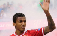 Arsenal keo kiệt, Gustavo đến Wolfsburg