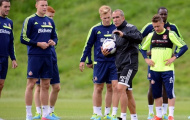 Di Canio cấm học trò hát hò, ăn kem và dùng điện thoại