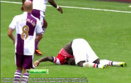 Cận cảnh pha chấn thương ghê rợn của Bacary Sagna