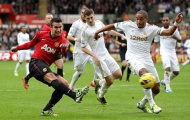 Đối thủ ca ngợi Van Persie hết lời