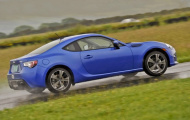 Subaru BRZ 2014: Tăng giá nhẹ