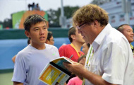 Lý Hoàng Nam được HLV Sharapova cố vấn