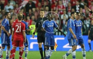 Video: Pha phạm lỗi dẫn đến thẻ đỏ của Ramires