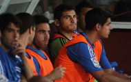 Casillas dự bị ở Real: Chỉ vì quá…lùn