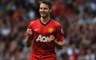 Wigan mượn tiền vệ Powell từ Man Utd
