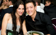 Bạn gái của Ozil bắt đầu kiếm nhà tại London